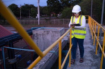 Environmental engineers work at wastewater treatment plants,Water supply engineering working at Water recycling plant for reuse,Check the amount of chlorine in the water to be within the criteria.