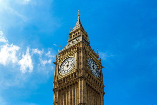 Big Ben clock tower in London
