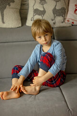 Child with skin rash, roseola. Hand-foot-and-mouth disease. Enterovirus Leg arm mouth Rash on ...