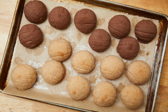 Cinnamon and Chocolate Conchas Bread
