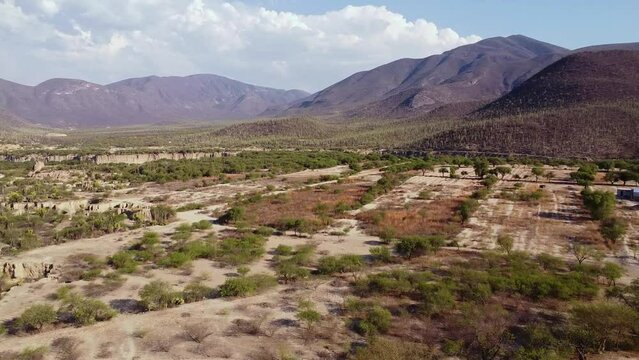 desert 4k drone video nature trail mountains and clouds summer america landscape footage relief earth adventure travel hiking valley unexplore trail