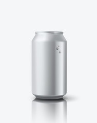 Blank aluminium beverage can with droplets on wet table. 3d vector mockup