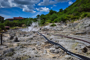 長崎市島原で訪れた源泉が噴き出す景色