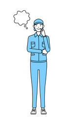 顔をかきながら考える帽子と作業着姿のシニア女性（経営者、管理職、上司）