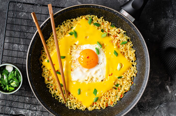 Kujirai Ramen, Shin Ramyeon or Ramyun with Egg, Melted Cheese and Scallion, Instant Noodles