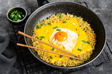 Kujirai Ramen, Shin Ramyeon or Ramyun with Egg, Melted Cheese and Scallion, Instant Noodles