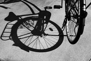 Obraz na płótnie Canvas 自転車の影