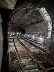 Fototapeta na wymiar Tunel del metro