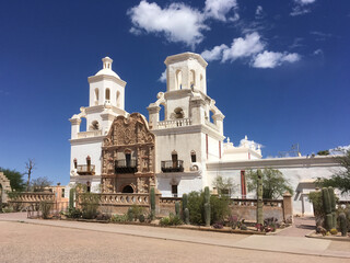 Fototapeta na wymiar Old Spanish San Xavier Mission , Arizona, USA 