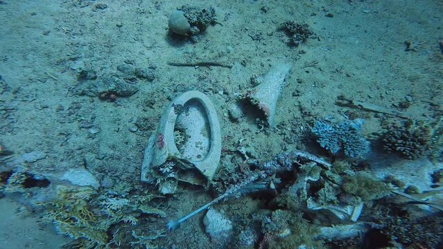 4k video of cargo from the wreck of the Yolanda at the tip of the Sinai Peninsula in Egypt