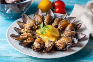 Turkish Street Food Stuffed Mussels with Lemon - Midye Dolma