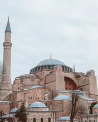 Fototapeta na wymiar Hagia Sophia Mosque from the outside (Istanbul, Türkiye)