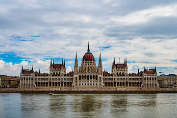 Obraz premium hungarian parliament building