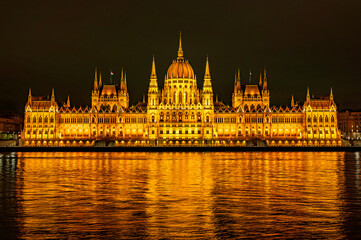Fototapeta premium hungarian parliament
