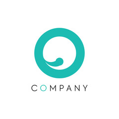 Obraz premium Round letter o logo design communication talking support call center 
