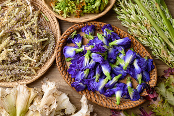 Fototapeta na wymiar Thai edible flowers from organic local farmers market in Northern of Thailand, Sustainability concept