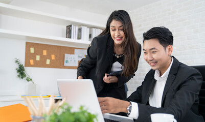 Fototapeta premium asian people working at office