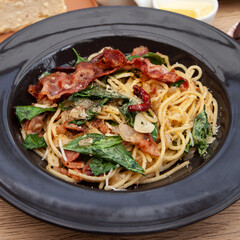 Spaghetti with chilli and bacon