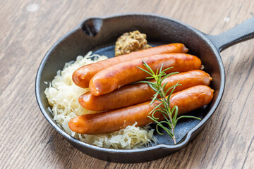 手作りソーセージ　Photo of baked fresh handmade sausage 