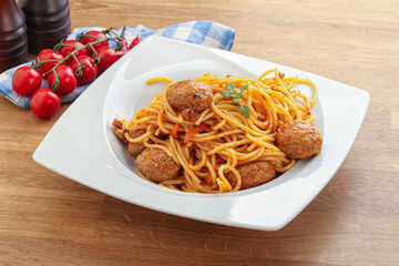 Spaghetti with meatball in tomato sause
