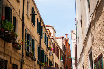 Fototapeta na wymiar Venice buildings exterior. Travel to Italy. Mediterranean architecture