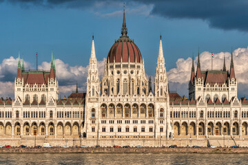 Obraz premium Hungarian Parliament Building in Budapest, Hungary