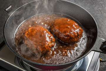 ハンバーグ Hamburger steak to cook at home