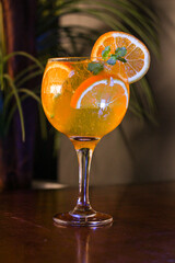 Drink de laranja gelado