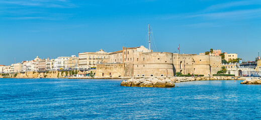 Taranto and its monuments by the sea