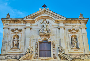 Taranto and its monuments by the sea