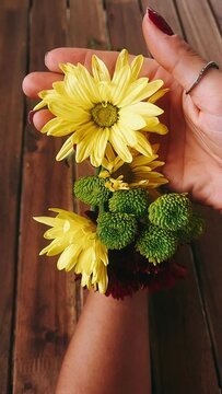 bouquet of yellow flowers, flowers, floral, flower, bouquet, yellow, sunflower, vase, nature, plant, summer, leaf, beauty, bunch, daisy, blossom, bloom, isolated, chrysanthemum, flora, spring, decorat