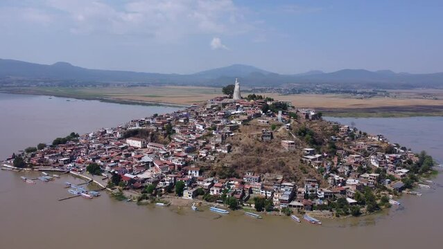 Beautiful and traditional island at M&eacute;xico named Janitzio. Travel around movement.
