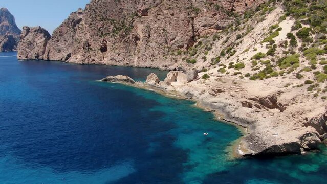 Ibiza Playa de Atlantis con drone