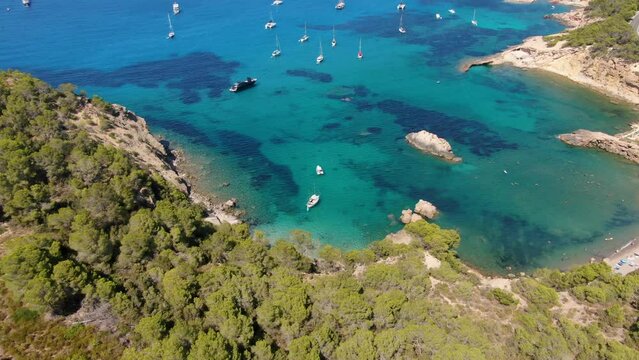 Ibiza Cala Xarraca, incre&iacute;bles vistas con drone