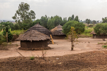 Fototapeta na wymiar Village huts in northern Uganda