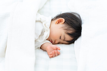 寝ている赤ちゃん