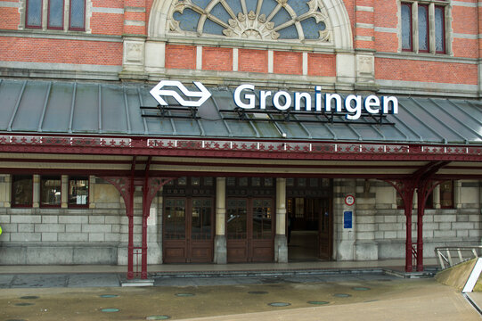 Groningen, Netherlands - Januari, 2020: Entrance of station Groningen, Netherlands