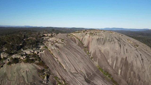 Panoramic views of Bald Rock National Park along the Bald Rock Summit walking track and exposed granite rock face.