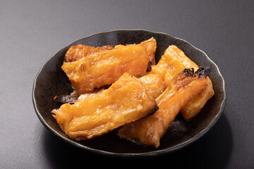 鮭ハラスの塩焼き