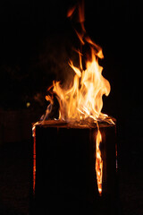 焚き火の炎