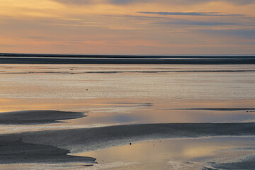 Obraz premium Sunset on Paine’s creek beach Cape Cod MA USA