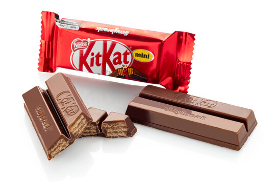 May 2021 New York Kit Kat Wafer Bar Coated Dark – Stock Editorial