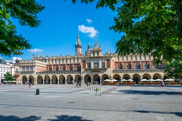 Fototapeta na wymiar cloth halls in the Krakow market