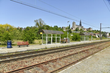 Chemin de fer et quais d’embarquement de la gare de Lobbes 
