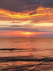 Fototapeta premium sunset over the sea
