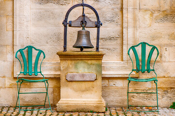 Glocken in Avignon - Mittelalter