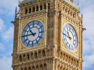 Fototapeta na wymiar Famous Big Ben clock tower after restoration in London, UK.