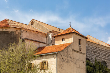 Fototapeta na wymiar Architectural impression of the small town Skradin in Croatia, Dalmatia, in early spring