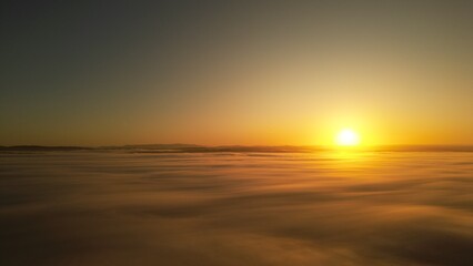 Obraz premium Foggy morning sunrise