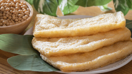 和食の油揚げと大豆